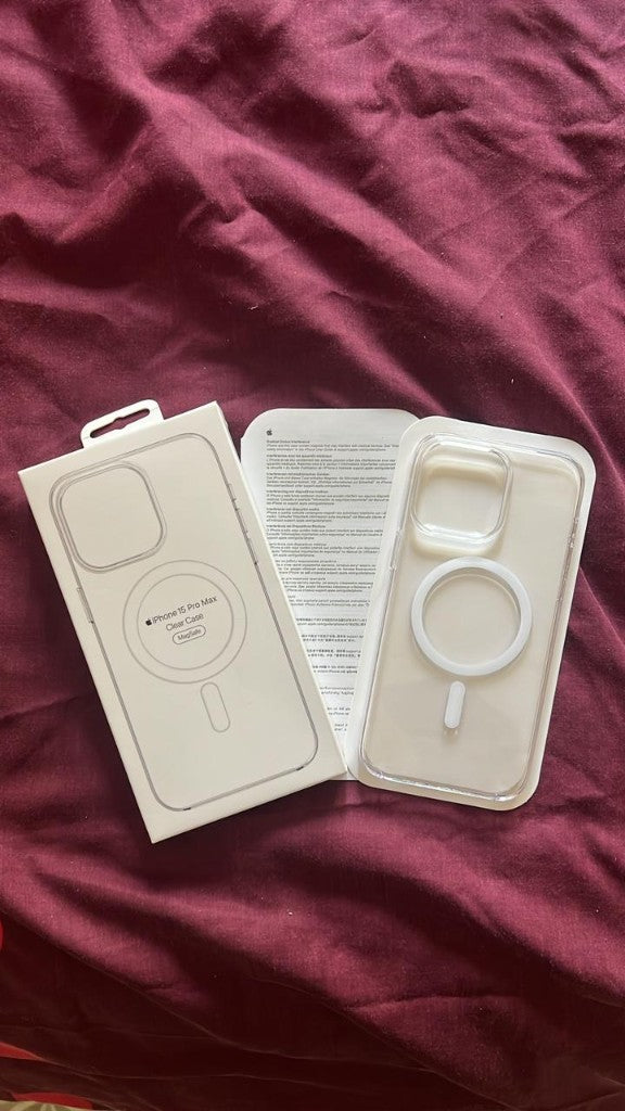 Original IC clear MagSafe cover iPhone 15 Pro Max — iZone Lebanon product photo